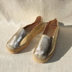 NEW Espadrilles shoes golden metallic size 7.5 Made in Spain